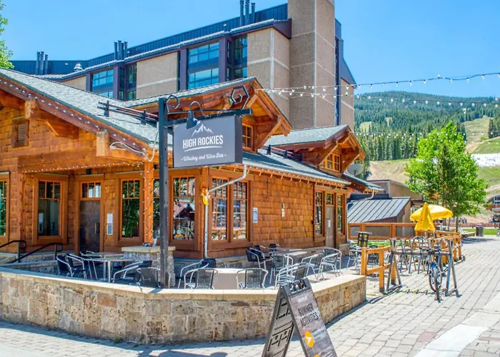 Summit House East 112